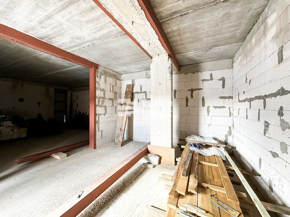 Продам домовладение в частном посёлке, по адресу: ул. Монтажная, 1.