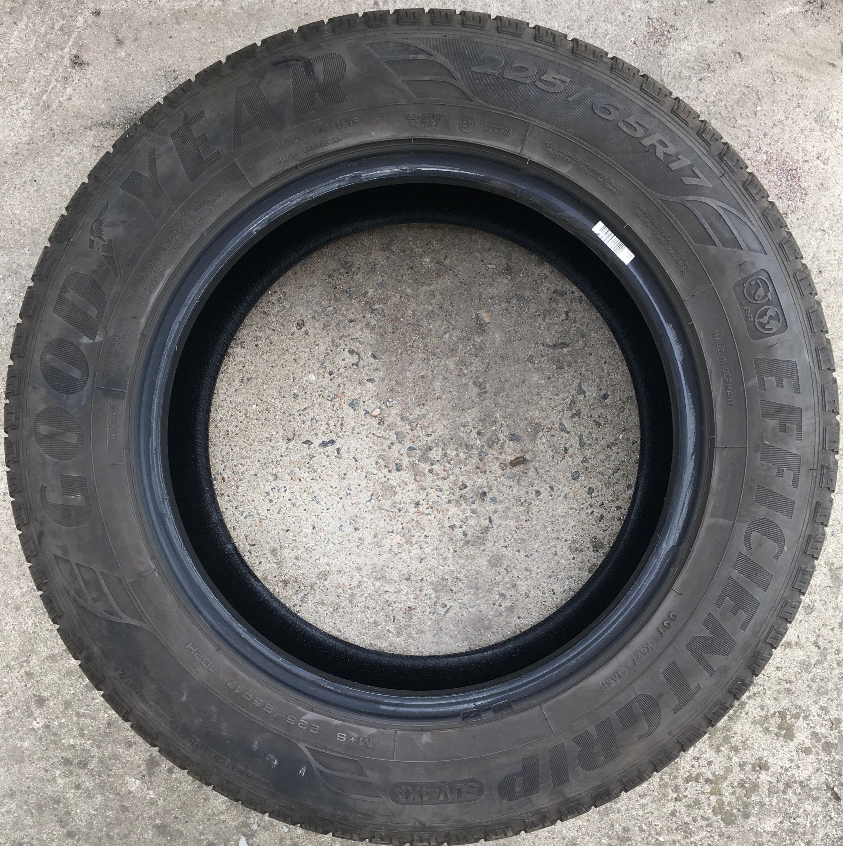 225/65 R17 Goodyear Efficiënt Grip SUV4x4 102H   2018  M+S Germany б/у
