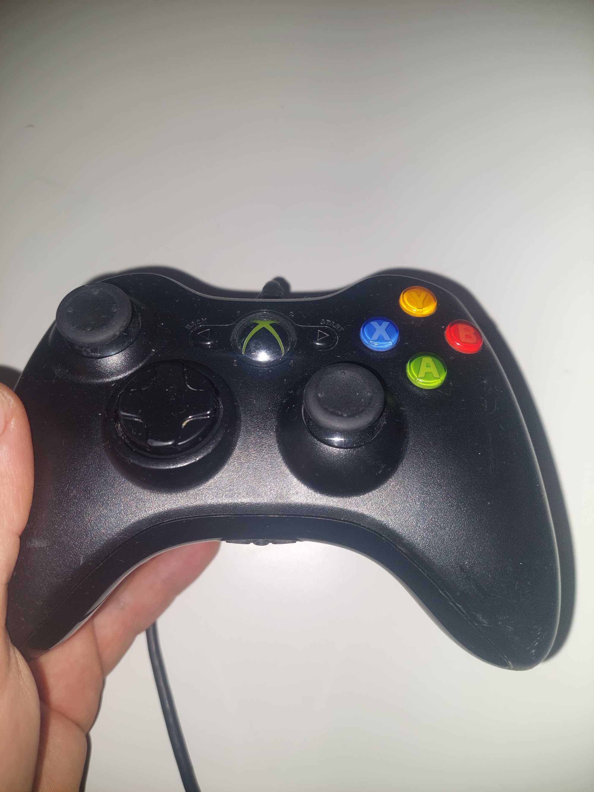 Оригінальнийпровідний контроллер Xbox  360 в ідеальному стані геймпад