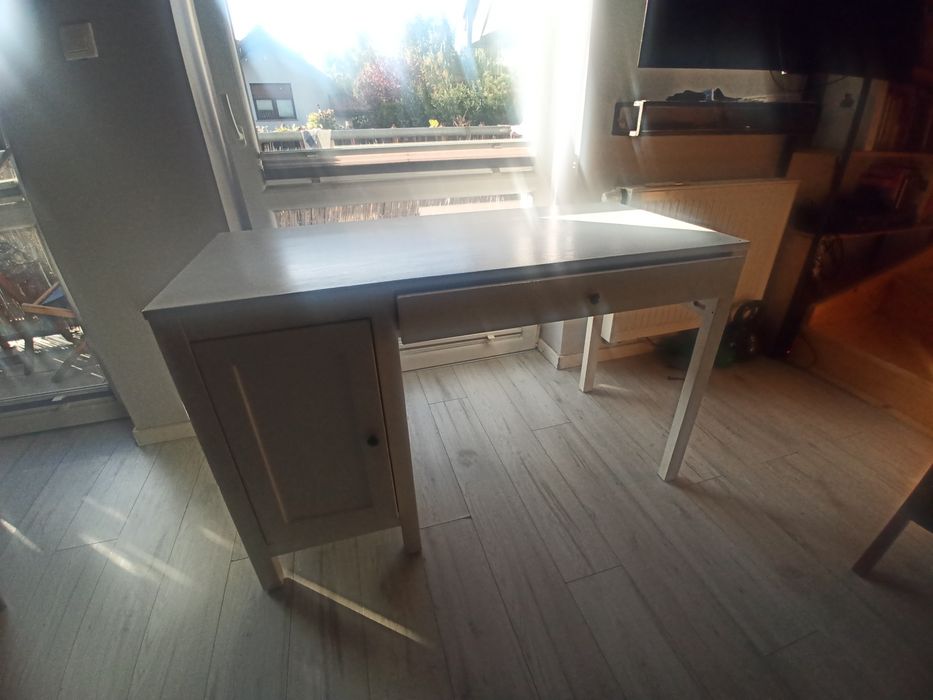 Biurko Ikea Hemnes drewniane  120 na 55 cm, białe.