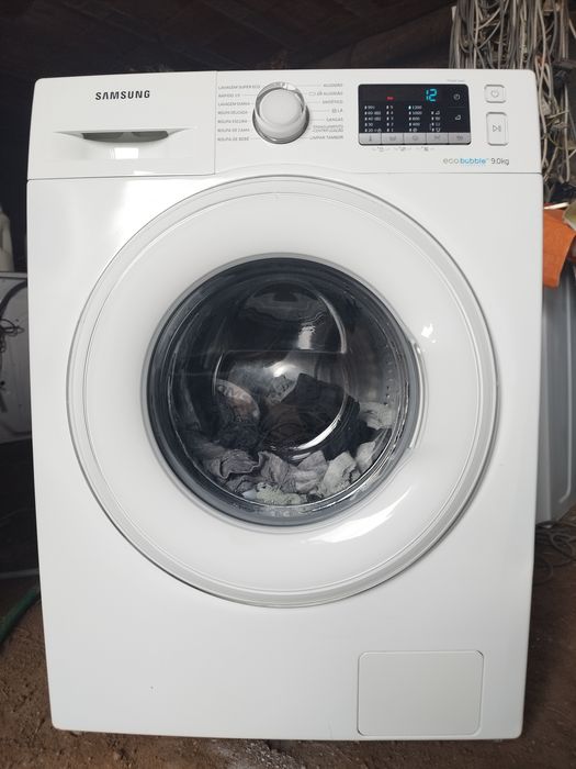 Máquina de lavar roupa