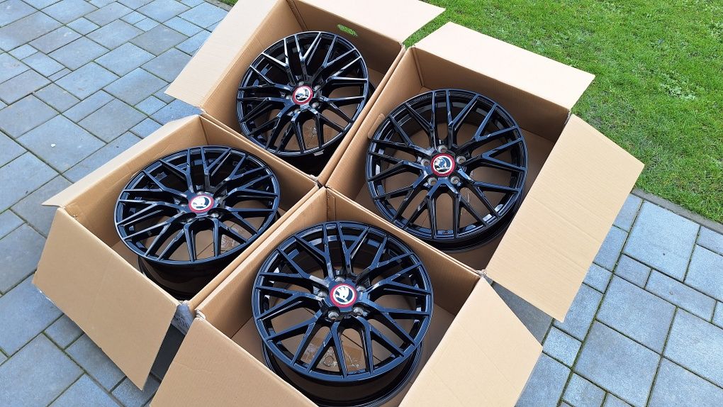 Nowe Alufelgi 5x112 R17 Wzór RS4 Audi A3 A4 A5 A6 Vw Golf Caddy Skoda