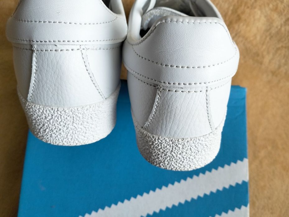 Кросівки 40 розмір