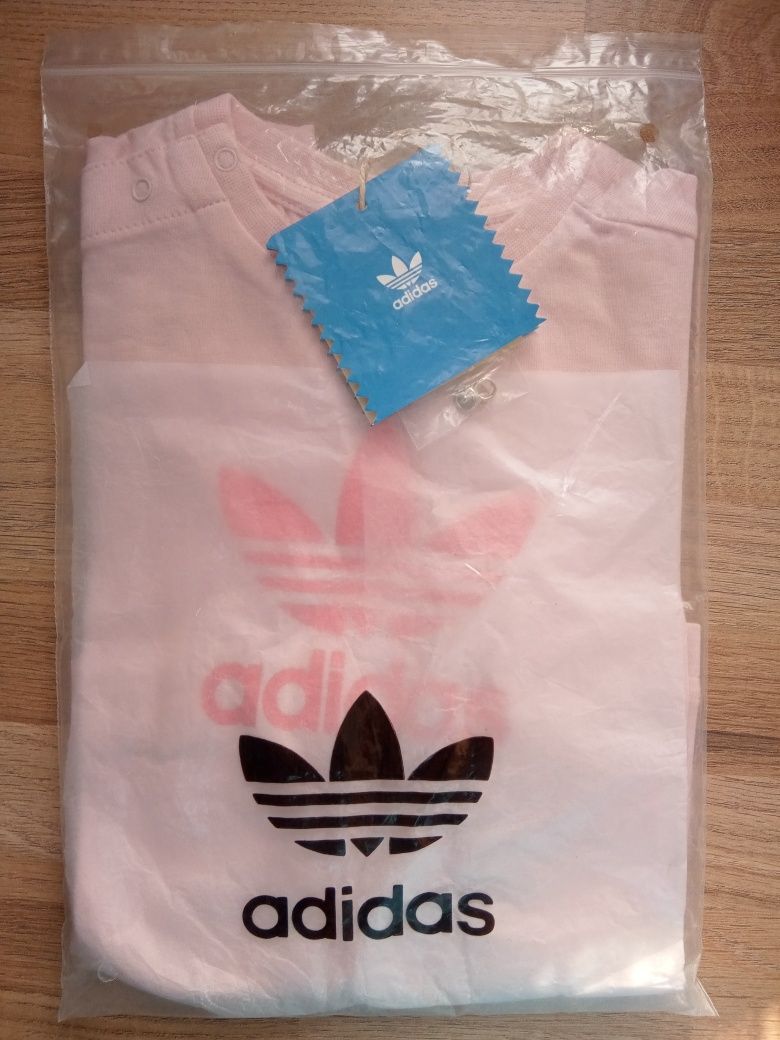 Koszulka dziecięca Adidas różowa rozmiar 80.