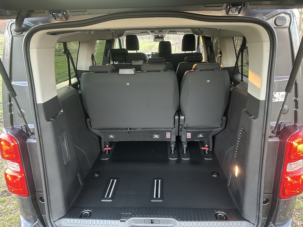 Wynajem bus 9 osobowy Citroen SpaceTourer automat