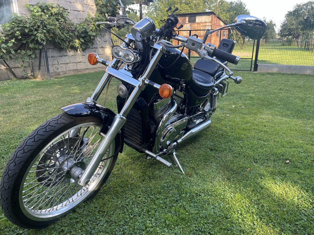 Suzuki intruder vs800 od motocyklisty+ubranie .filmik