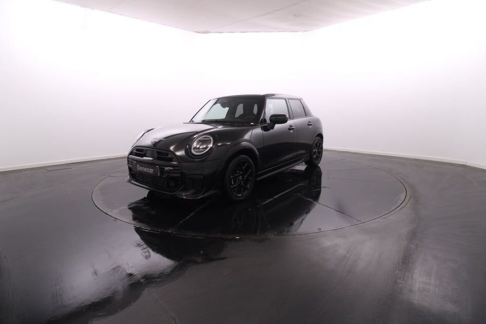 MINI 5 Portas Cooper Premium JCW Auto