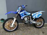 Vendo mota yamanha Yzf 250...