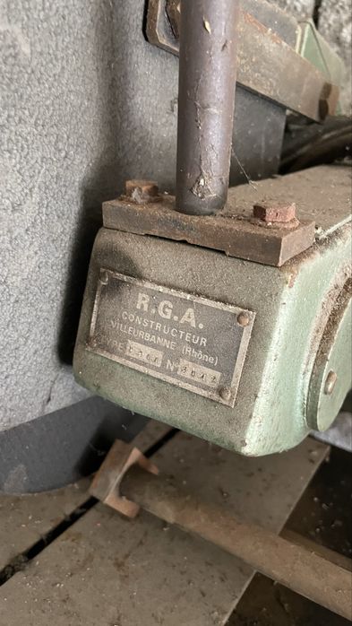 Serra eletrica industrial - pra despachar