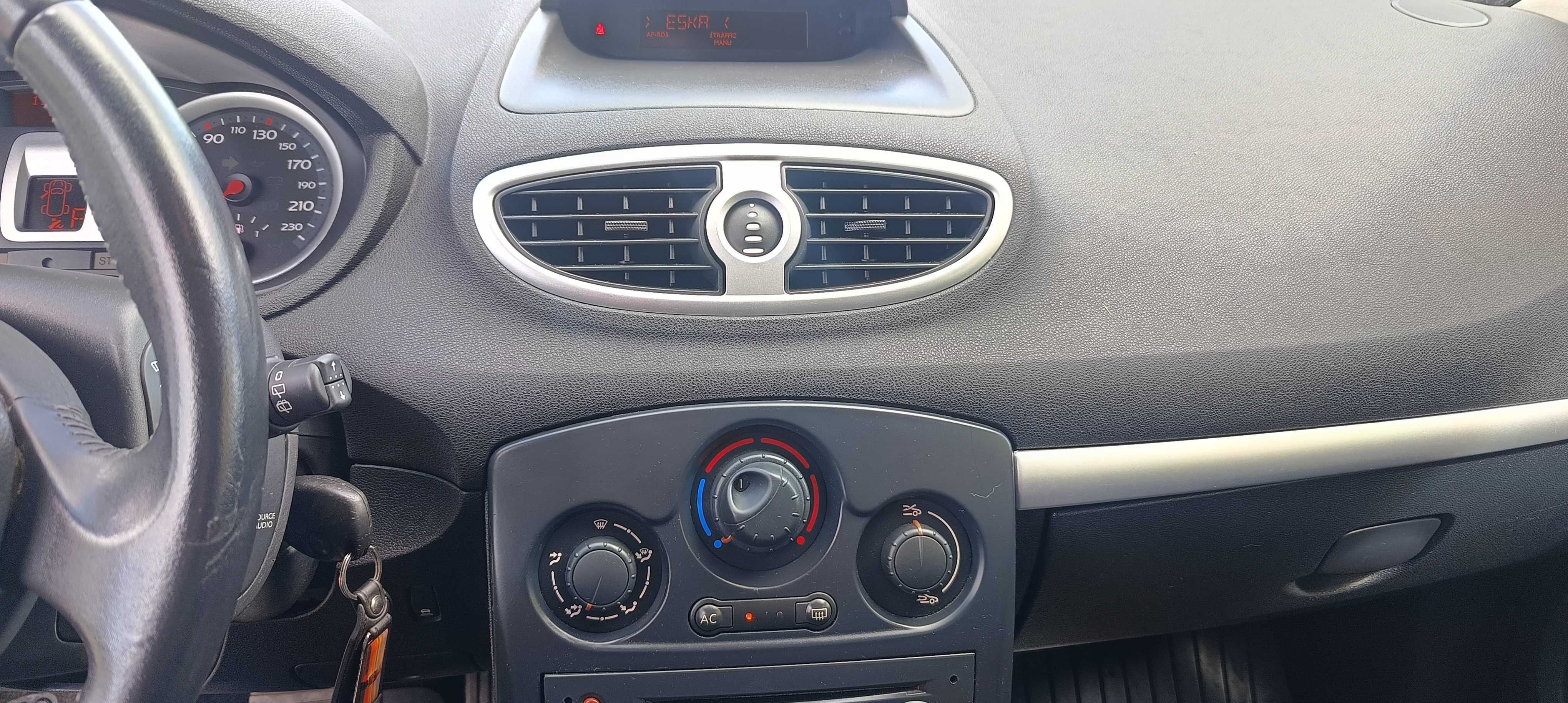 Renault Clio 3 1,6 16v 2006 Niski przebieg Klima