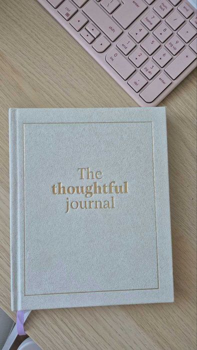 Elegancki dziennik do refleksji i wdzięczności