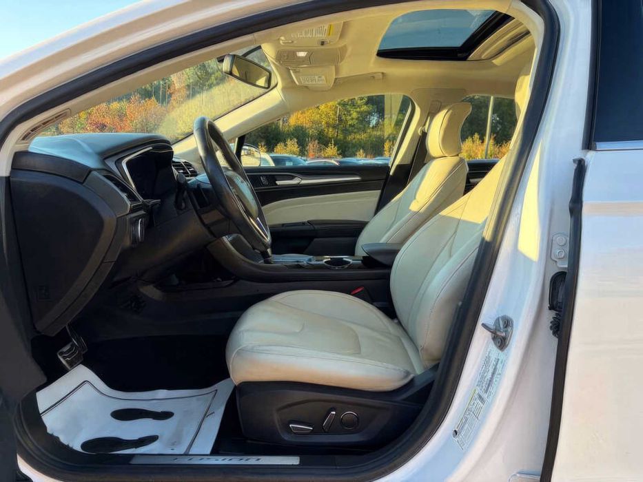 Ford Fusion Titanium      2016