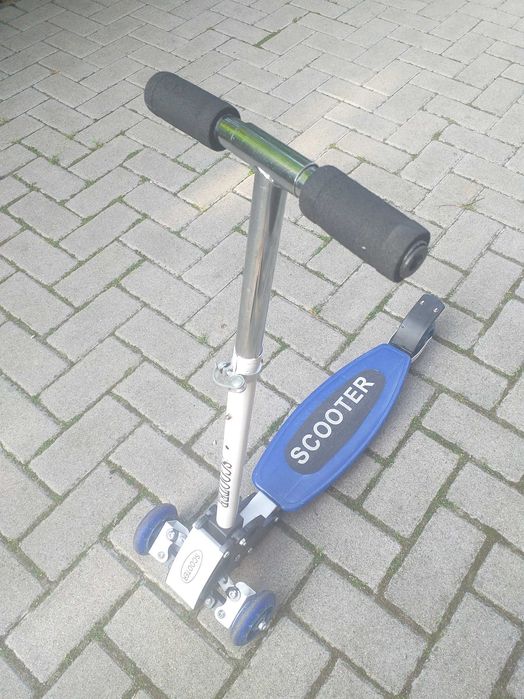 Sprzedam hulajnogę trójkołową dla dzieci firmy Scooter, stan dobry.