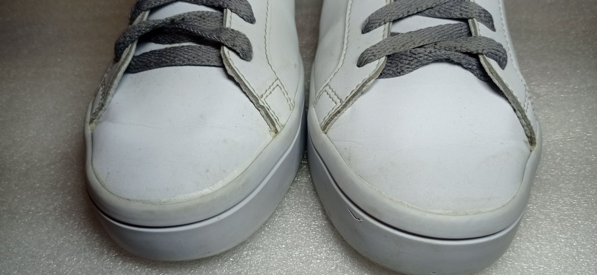 Кросівки Снікерси ADIDAS CourtVantage
Взуття CourtVantage Adicolor
AD