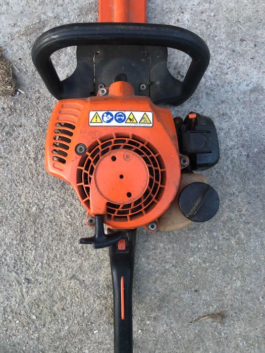 Corta Sebes a Gasolina HS 45 - 60CM Stihl