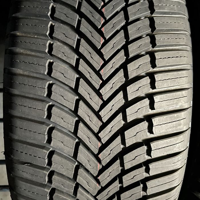 Шини 235/50/19 - 4шт Bridgestone WeatherControl A005 evo