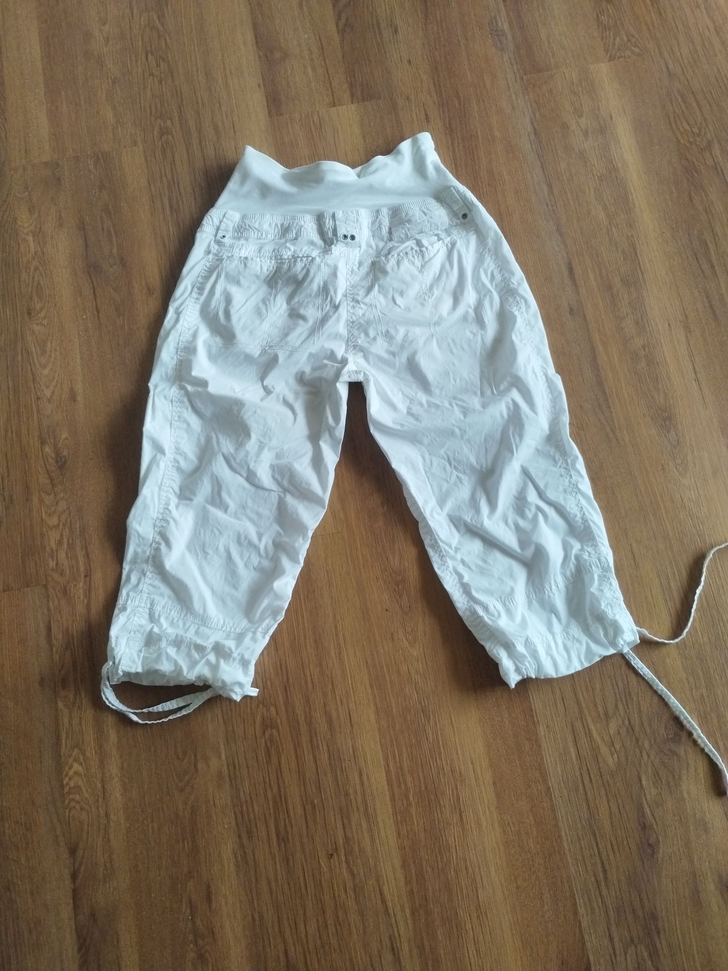 H&M mama, spodnie rybaczki trzy czwarte, za kolana, białe,ciążowe, S,