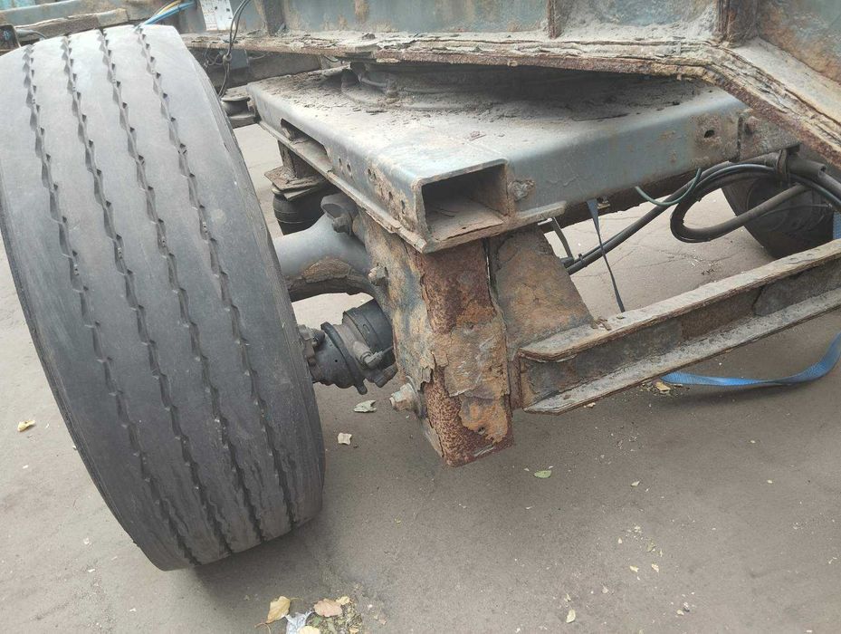 Продам вісь на вантажні причипи