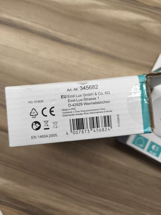 Czujnik dymu z sygnalizacją optyczną i akustyczną