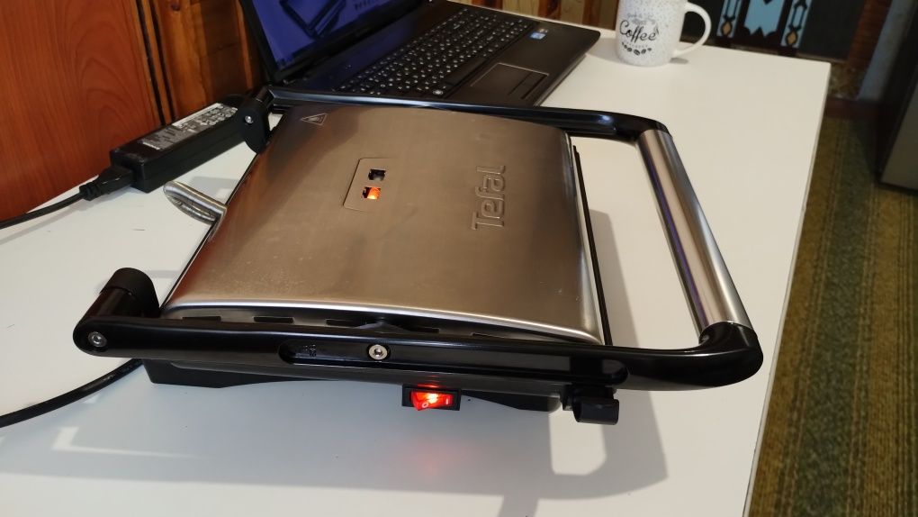 Гриль-барбекю Tefal GC241D38