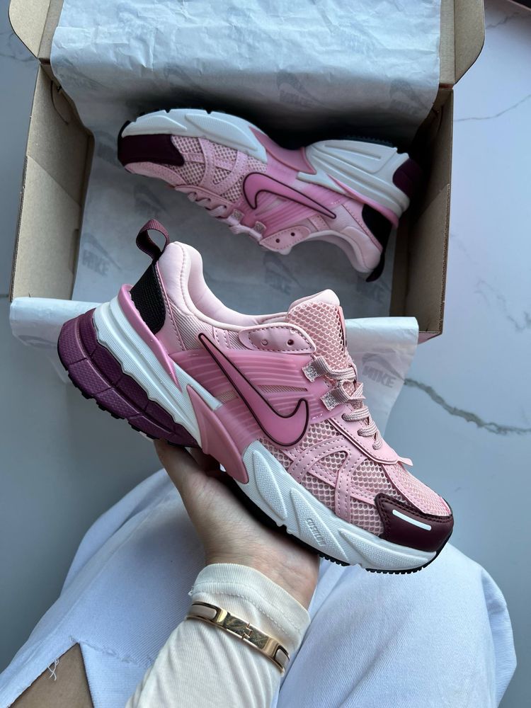 Nike V2K Run Triple Pink