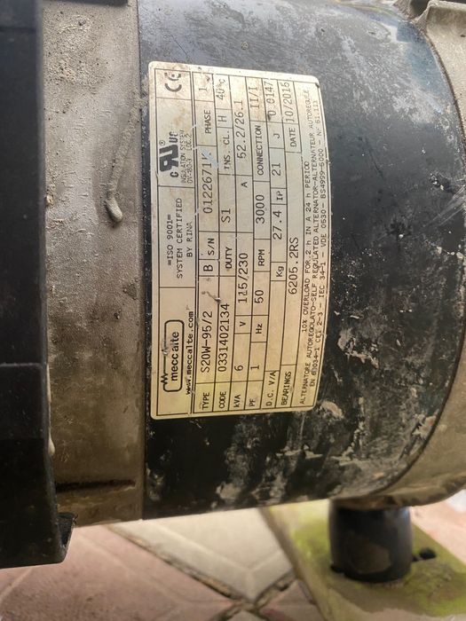 Генератор хонда 8000 на 6.2 кВ робочих