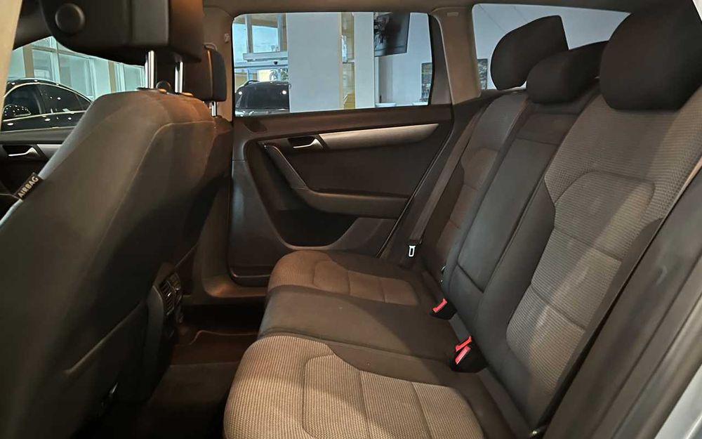 Volkswagen Passat  2013