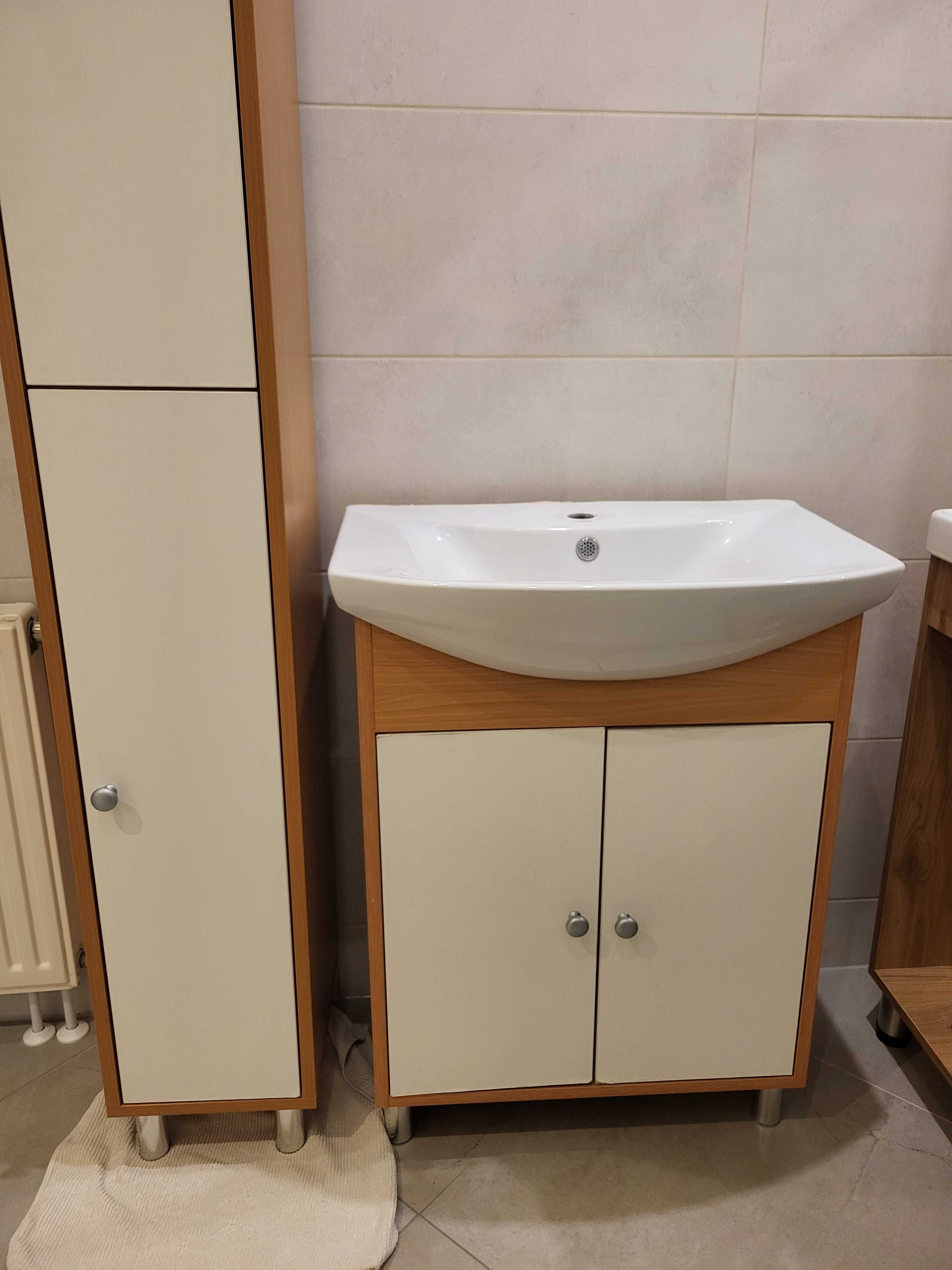 Witam do sprzedania komplet łazienkowy z umywalką.Stan dobry.
