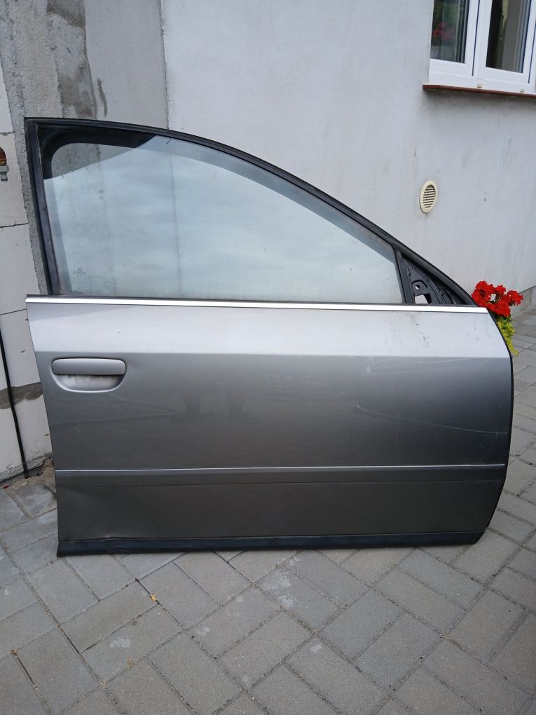 Drzwi przód i tył Audi a6c5 kolor LY7Q