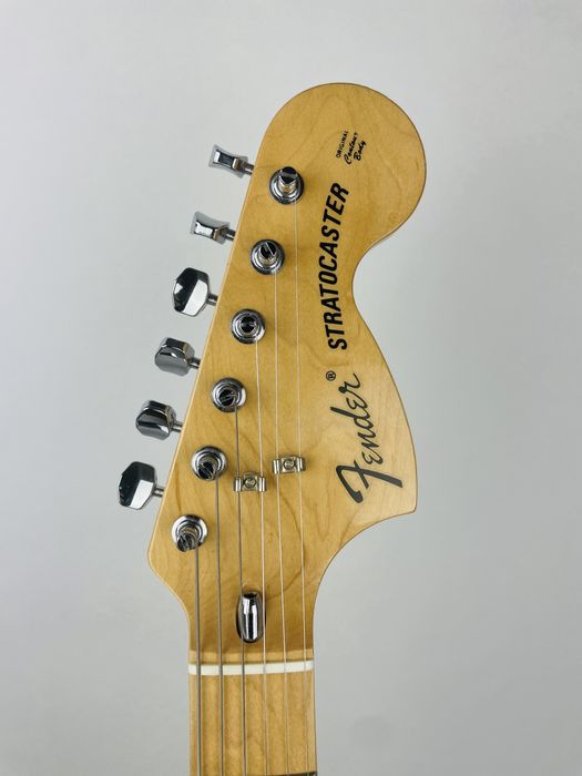 Fender Antiqua 70’s Stratocaster Made in Japan 2003. 1 z 400