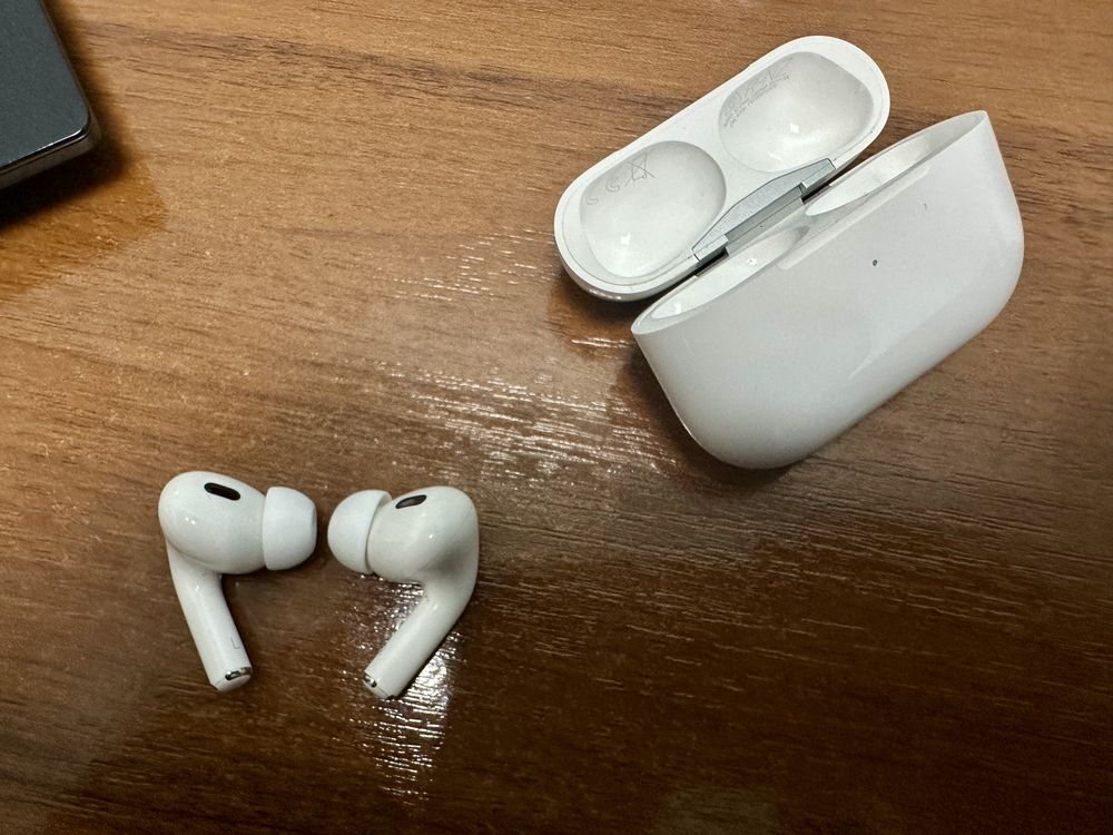 Apple AirPods Pro 2nd Gen
