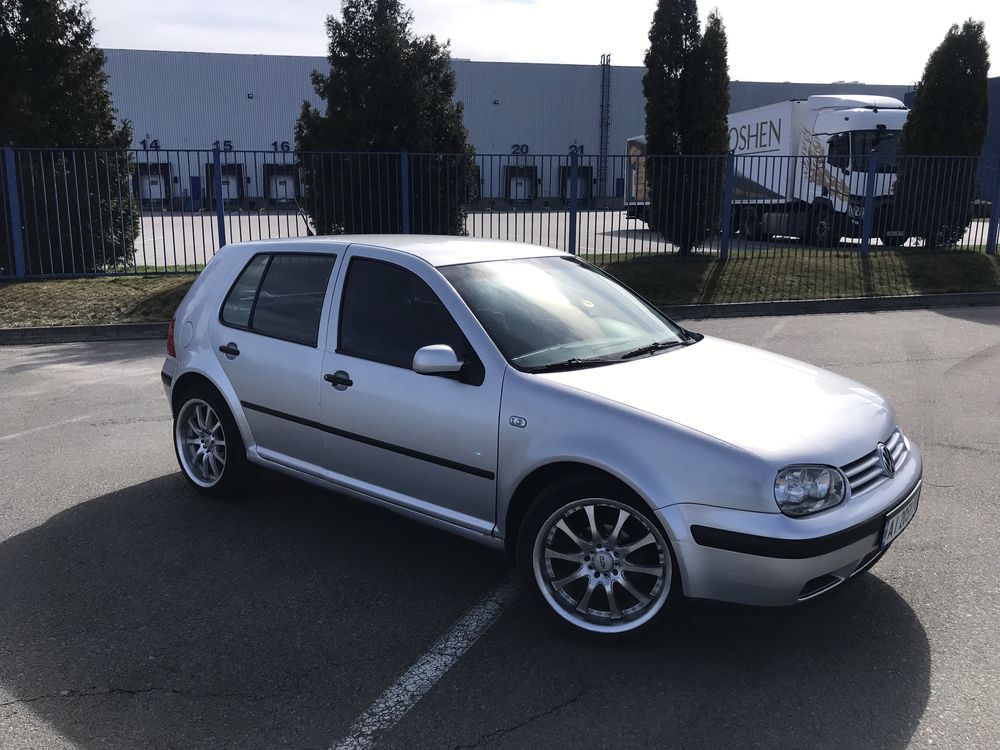 Volkswagen Golf 4