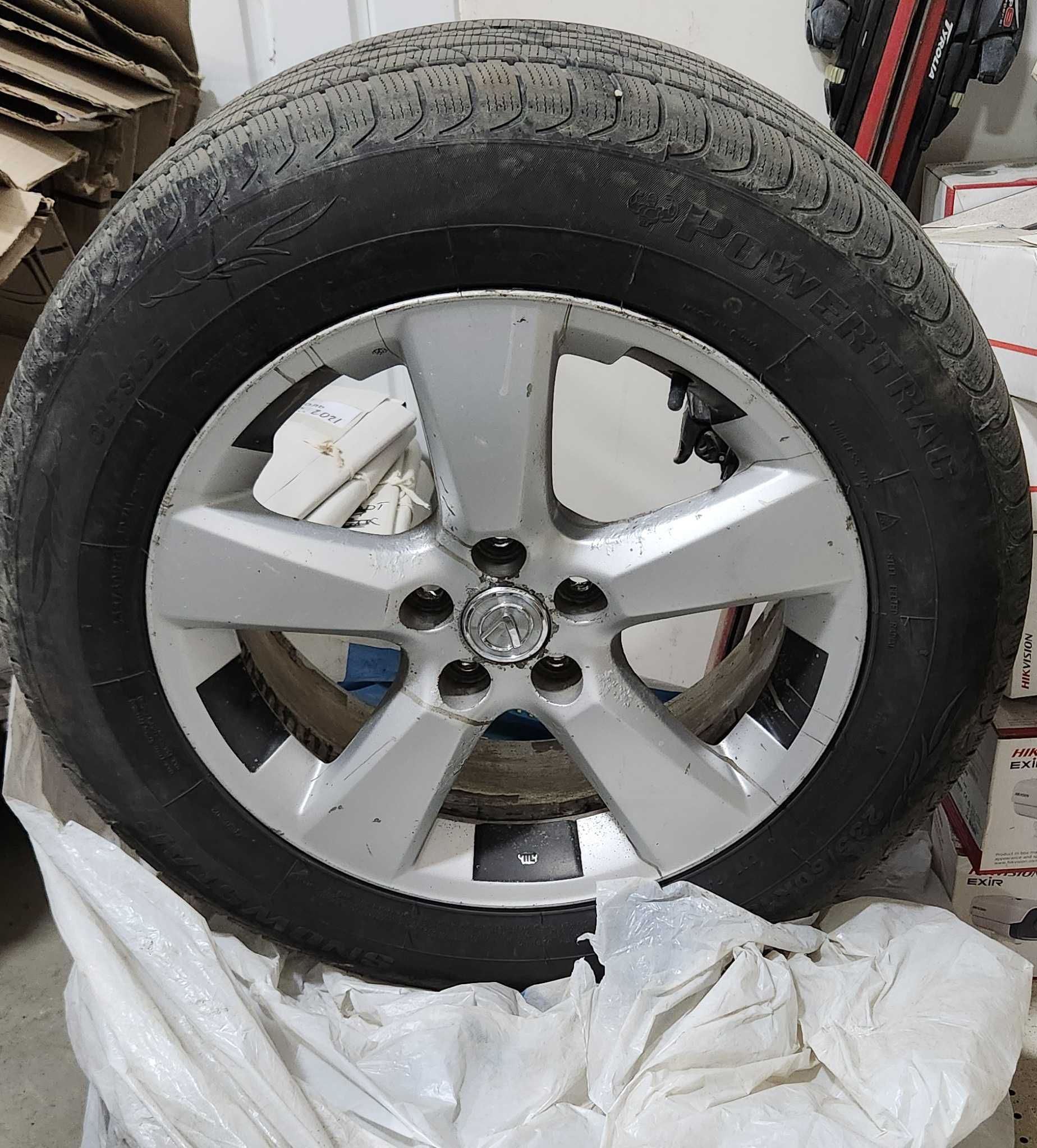 Диски оригінальні lexus rx з зимовою резиною 235/60 r18, 4 колеса