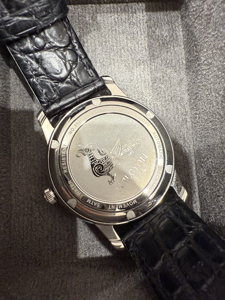 Zegarek Halcyon Journey - indeksy Suzhou, porcelanowa tarcza