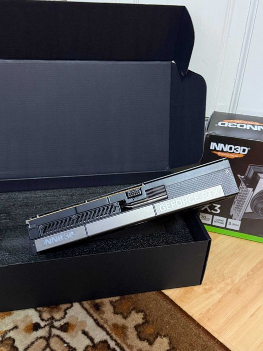 INNO3D PCI-Ex GeForce RTX 5090 X3 OC 32GB GDDR7 - Відеокарта