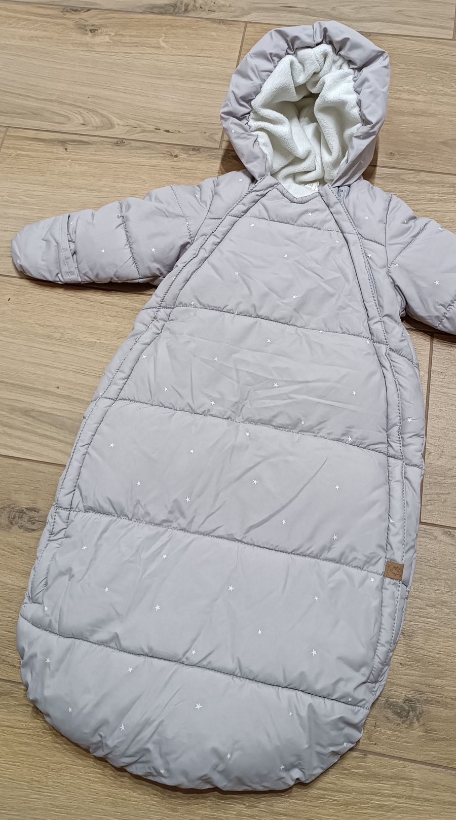 H&M 62/68 kombinezon śpiworek do wózka dla niemowlaka szary unisex 130