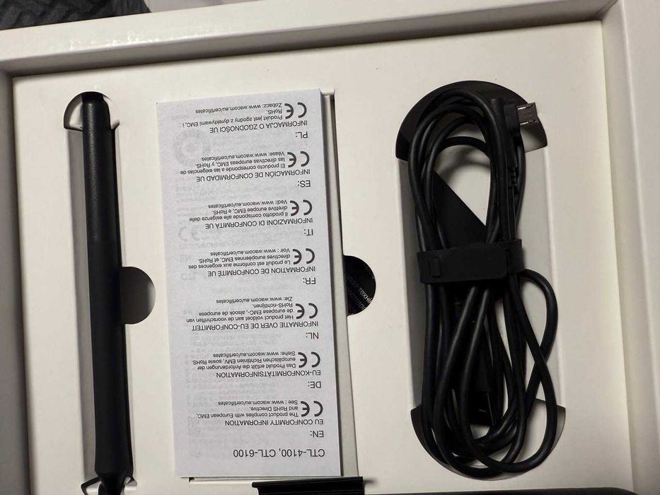 Графічний планшет (стан як новий)Wacom Intuos S (CTL-4100K-N)