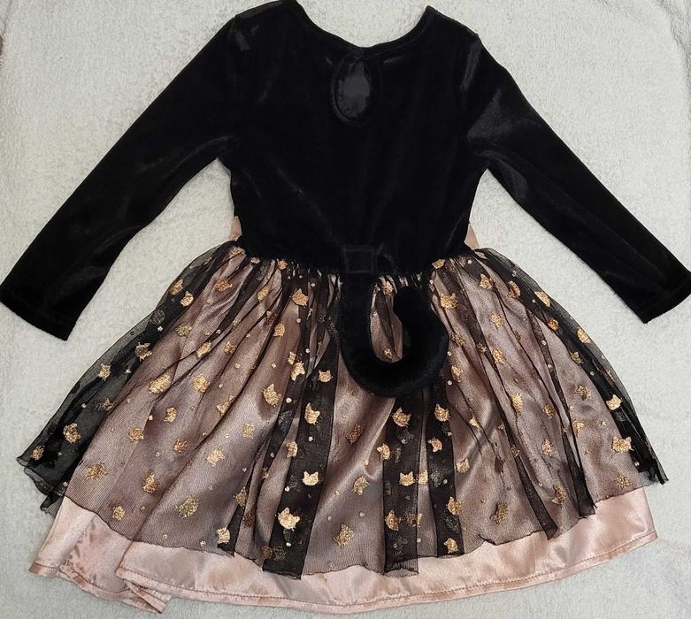 Нарядное платье-кошечка на 2-3 года (92-98см)