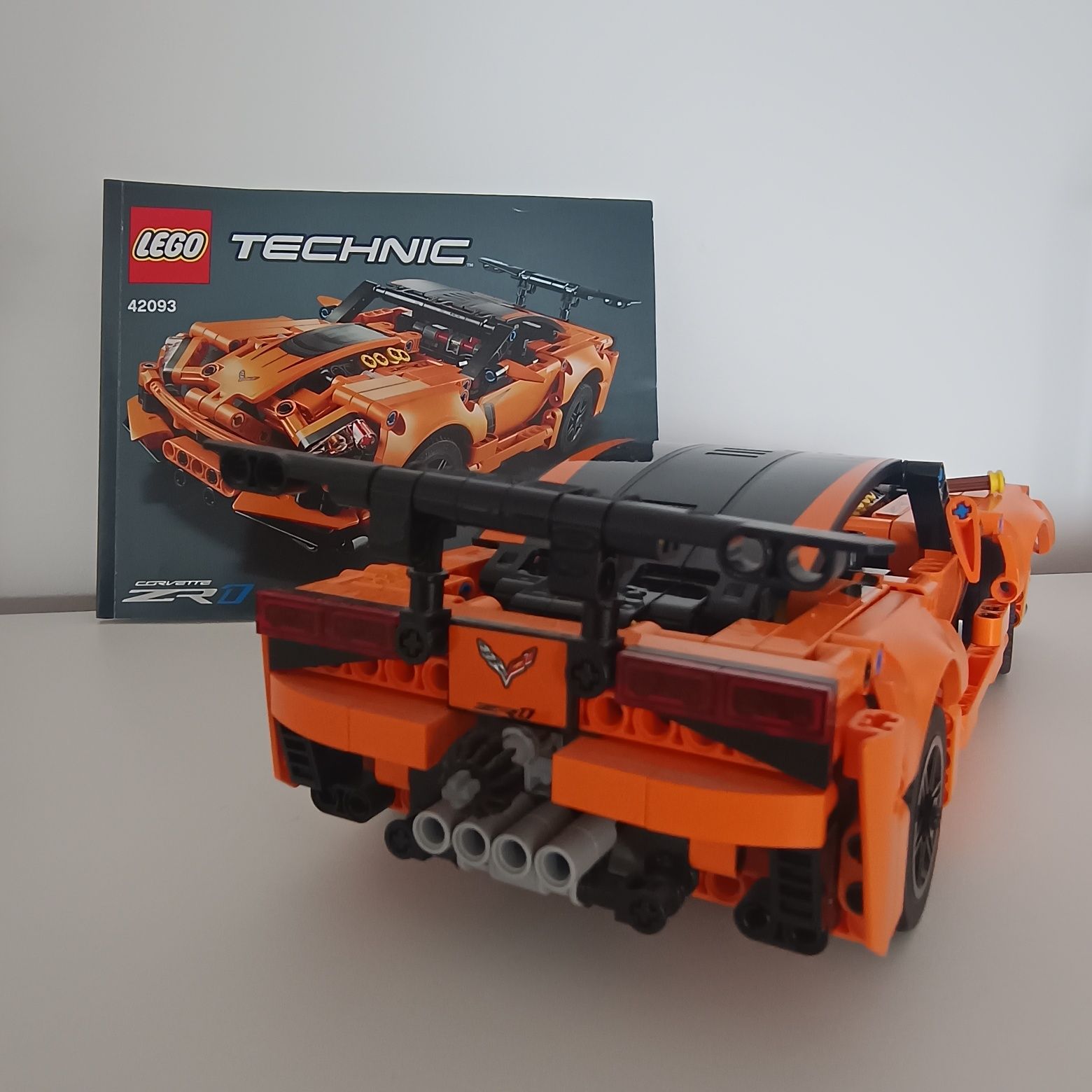 LEGO Technic Chevrolet Corvette ZR1 (42093)