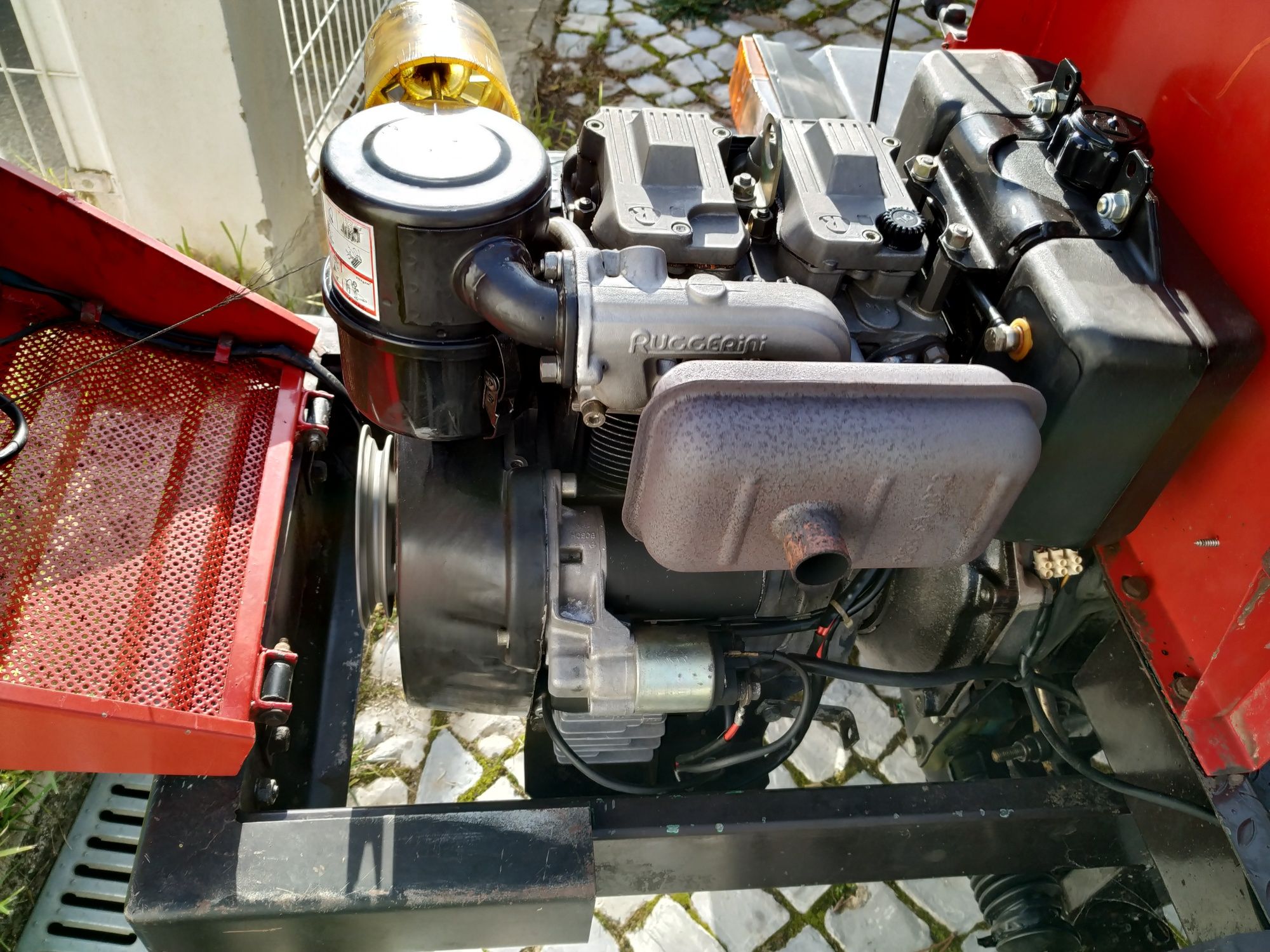 Trator carro Futura 4×4