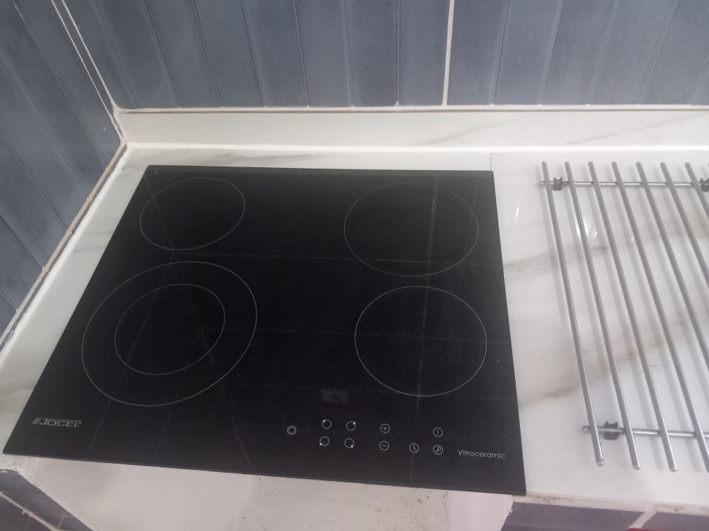 Placa vitro cerâmica como nova