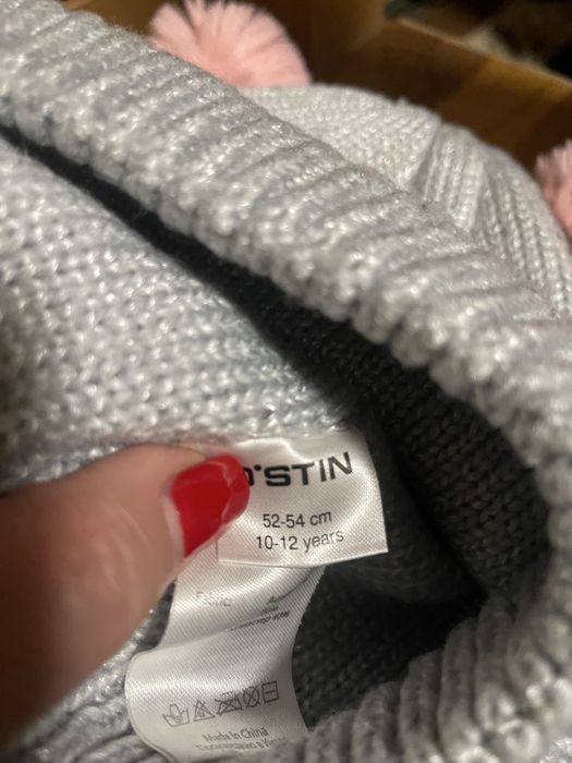 Продам шапку для дівчинки