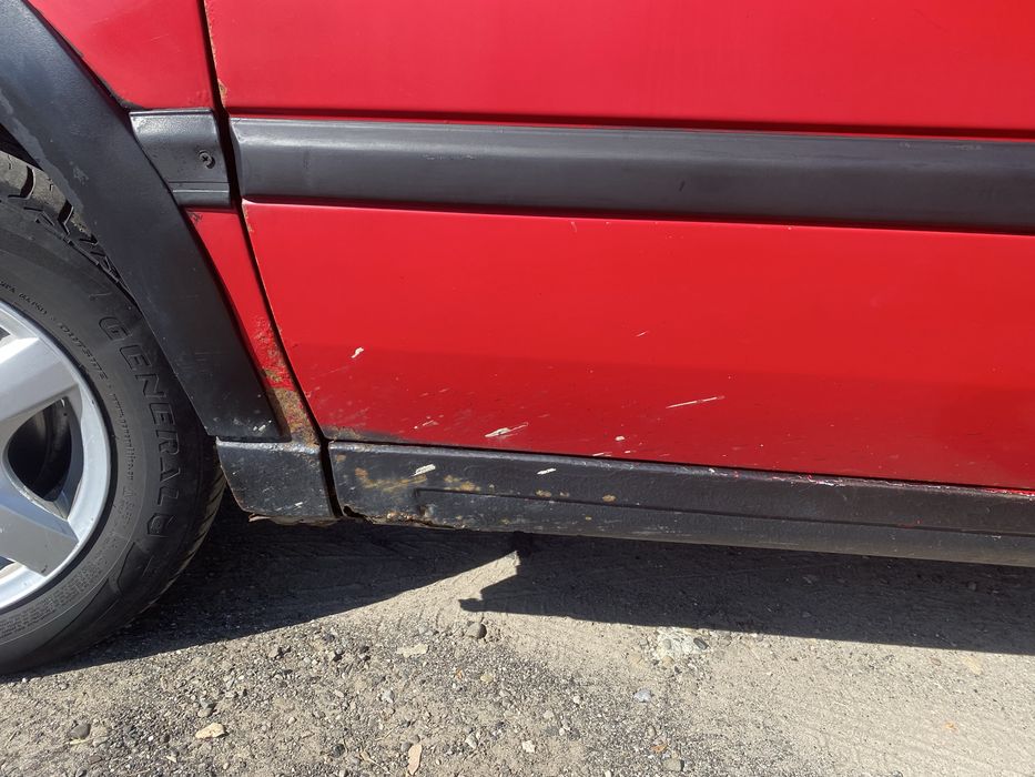 Робоча конячка Golf III терміново