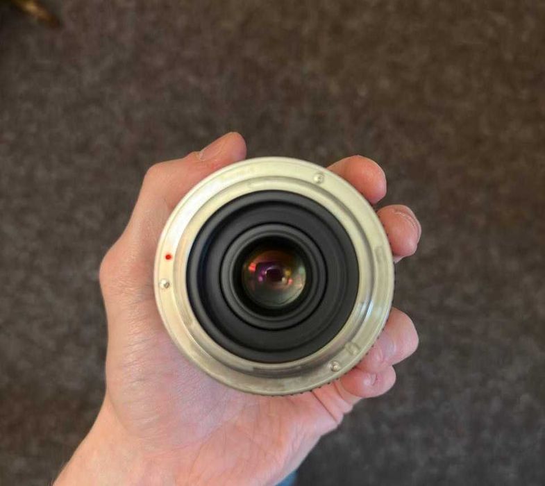 Об'єктив  Samyang t2.2/12 mm