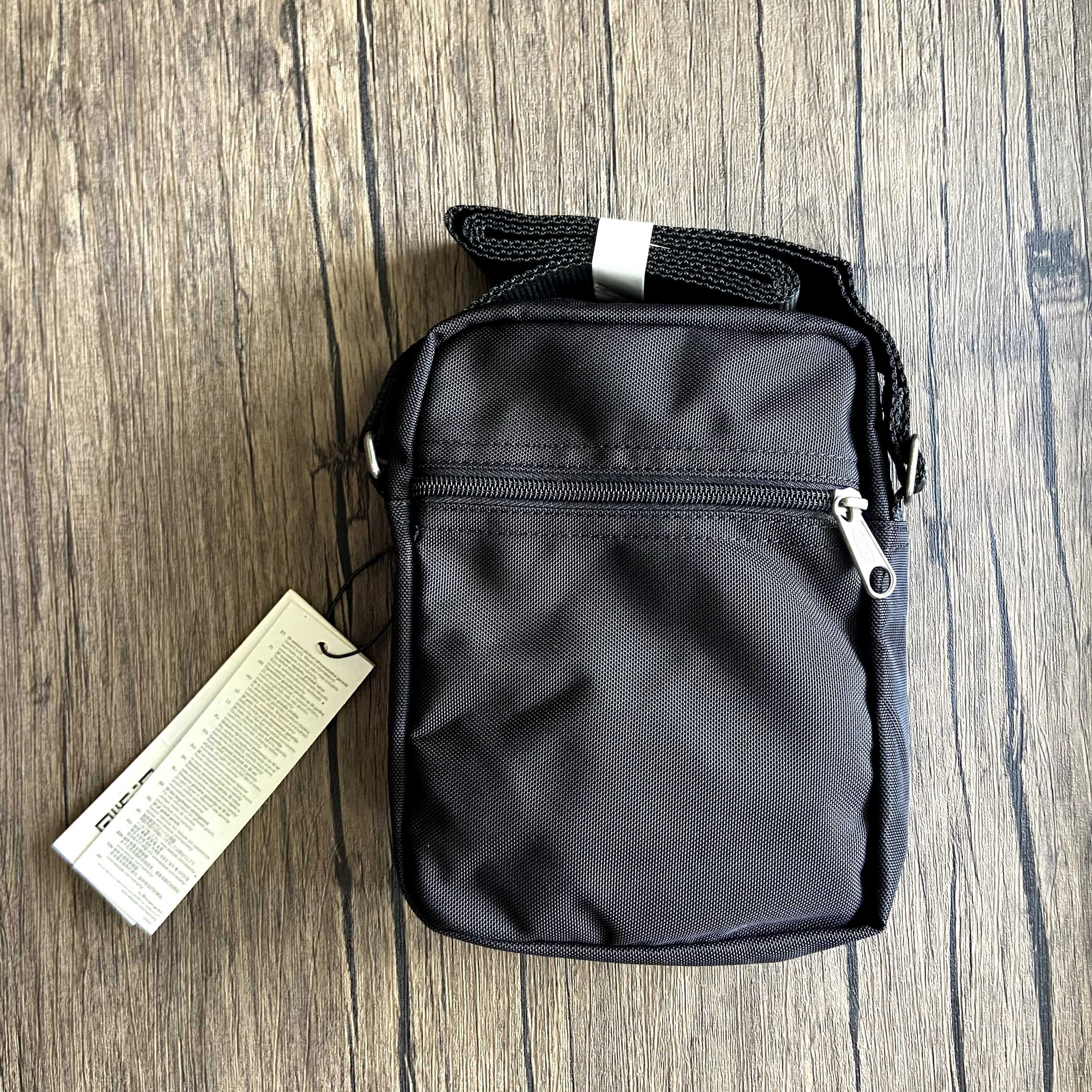 Месенджер, сумка Eastpak black - чорного кольору, оригінал.
