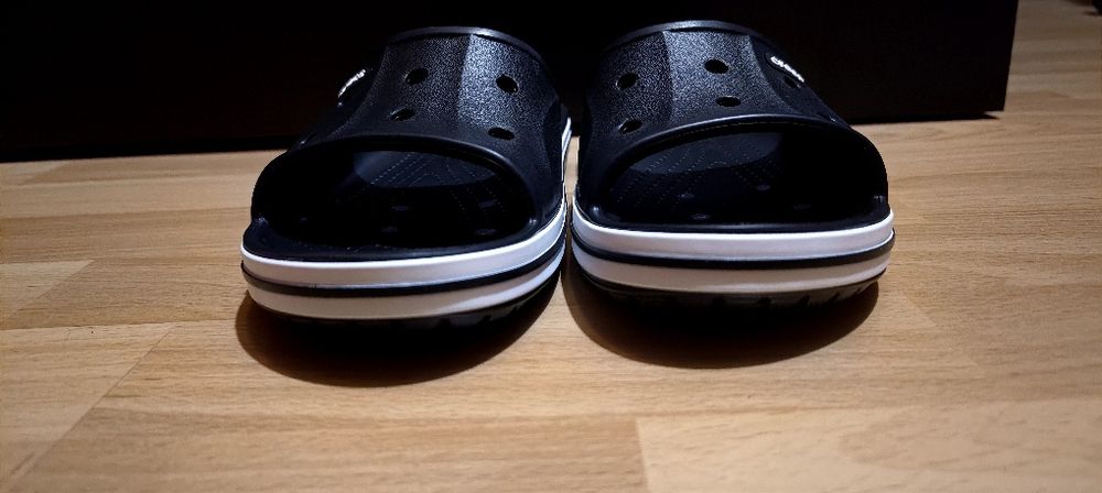 Bayaband slide Crocks