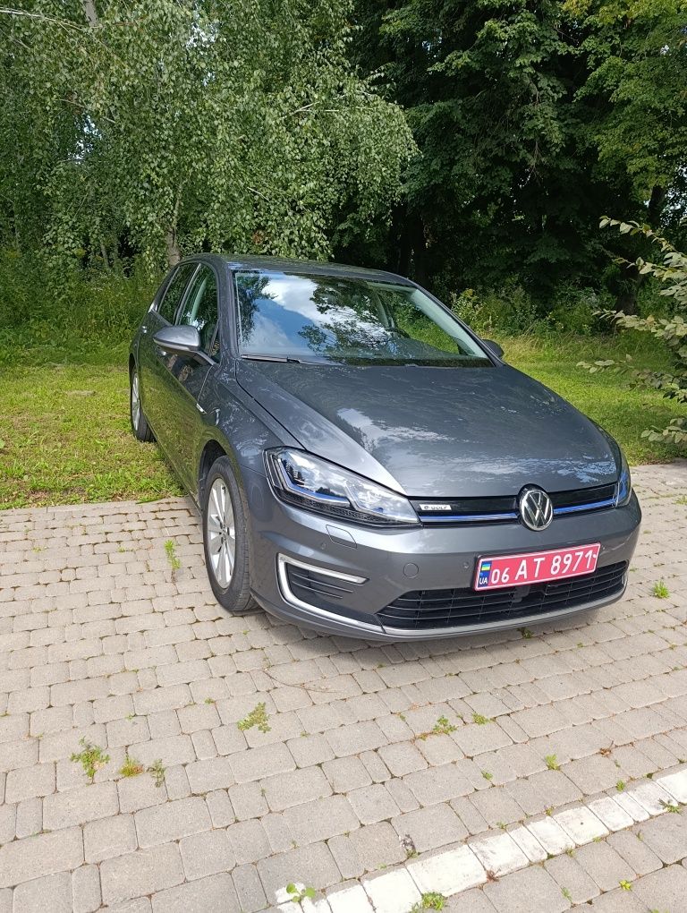 Продам Volkswagen e-golf