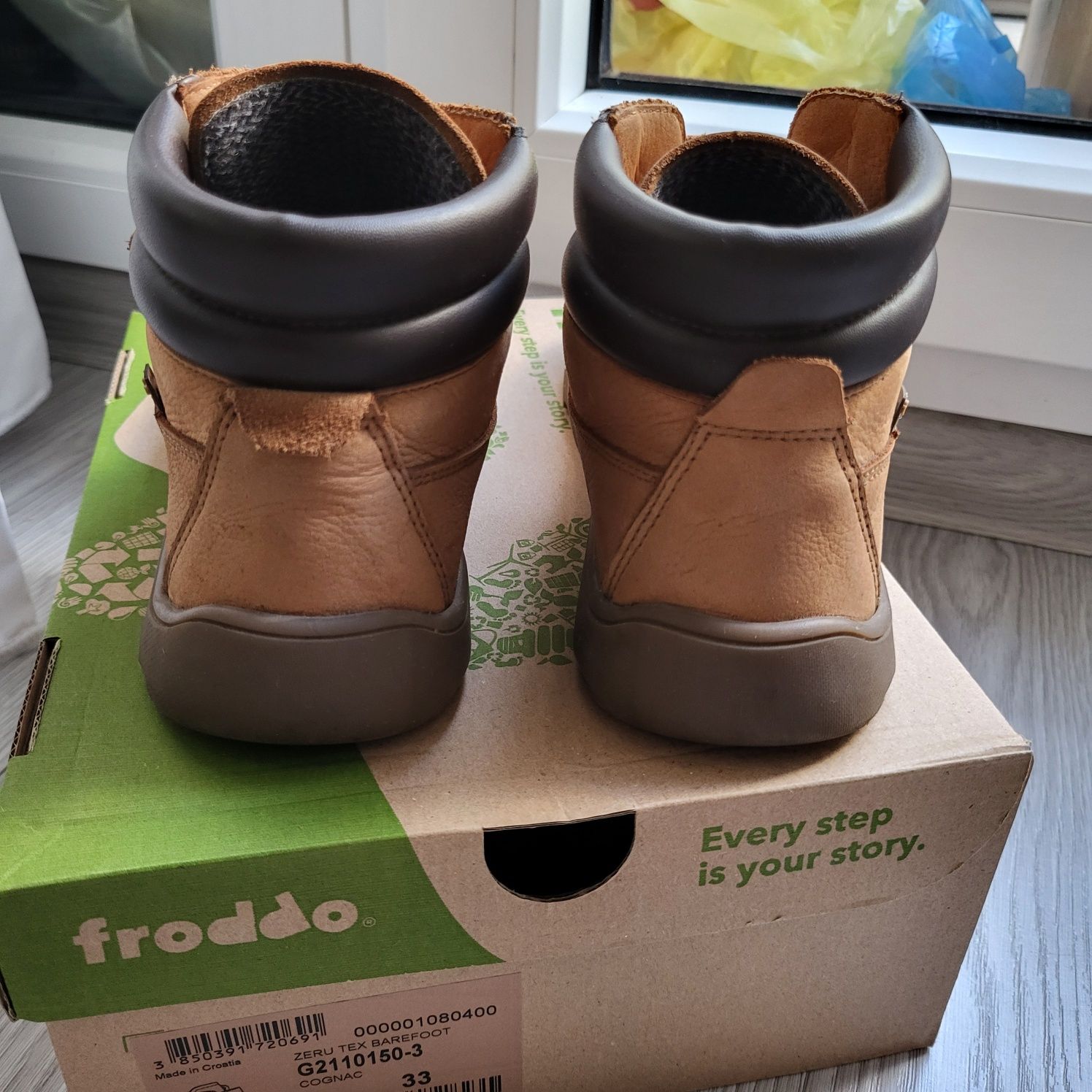 Sprzedam buty skórzane na jesień/wiosnę Froddo Barefoot r.33