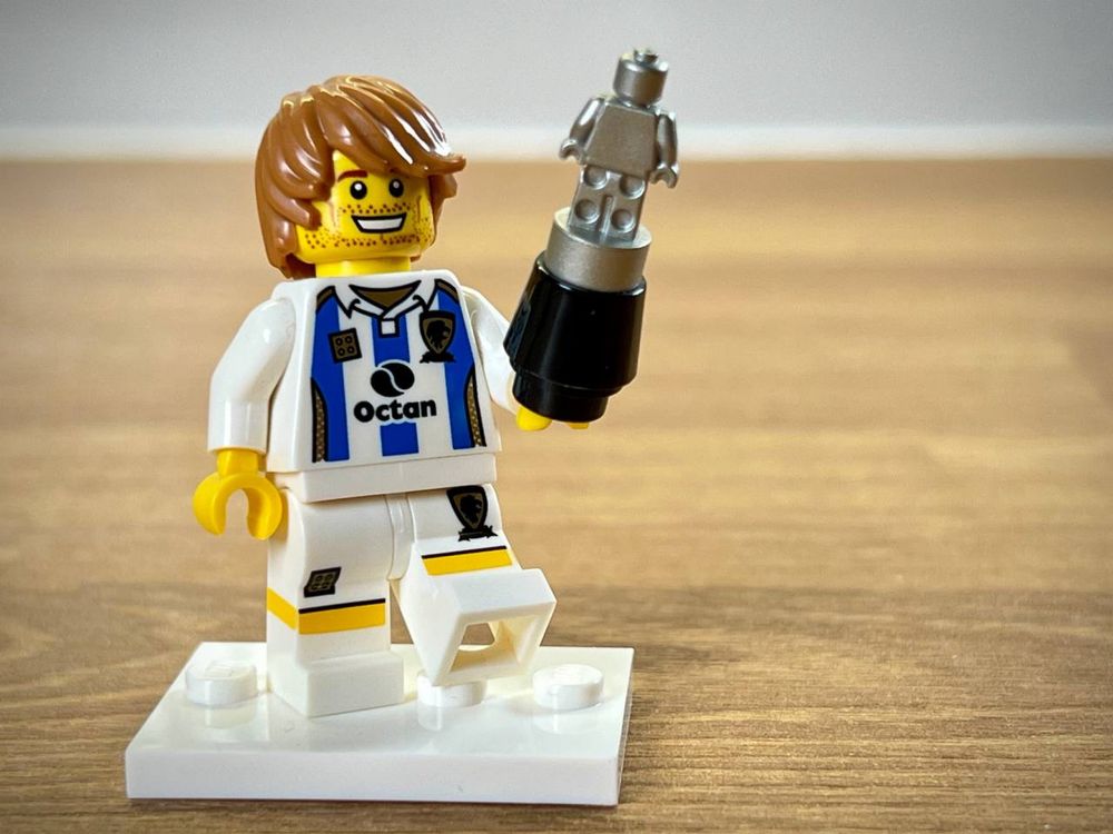 LEGO 8804 Minifigurki LEGO seria 4 - Piłkarz, Futbolista (rok 2011)