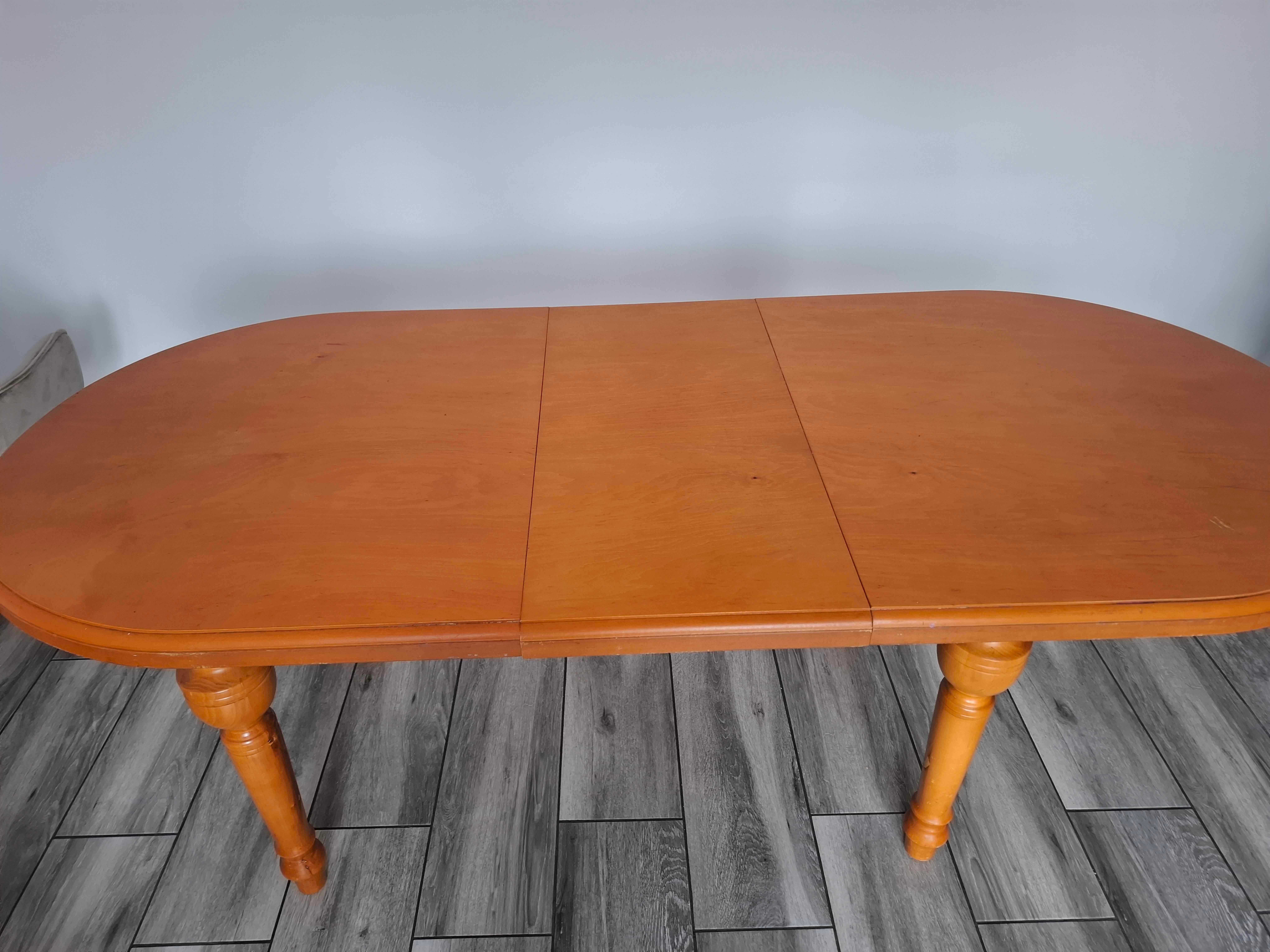 Elegancki Stół z Litego Drewna + 6 Krzeseł – Idealny do Jadalni!